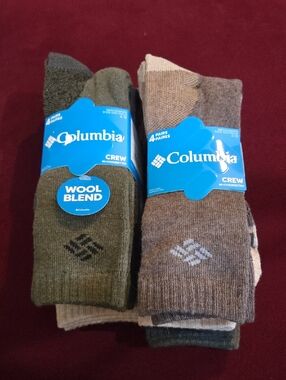 8 pairs of Men's Columbia Wool Blend Crew Socks Size 6-12 cushioned soles NWT